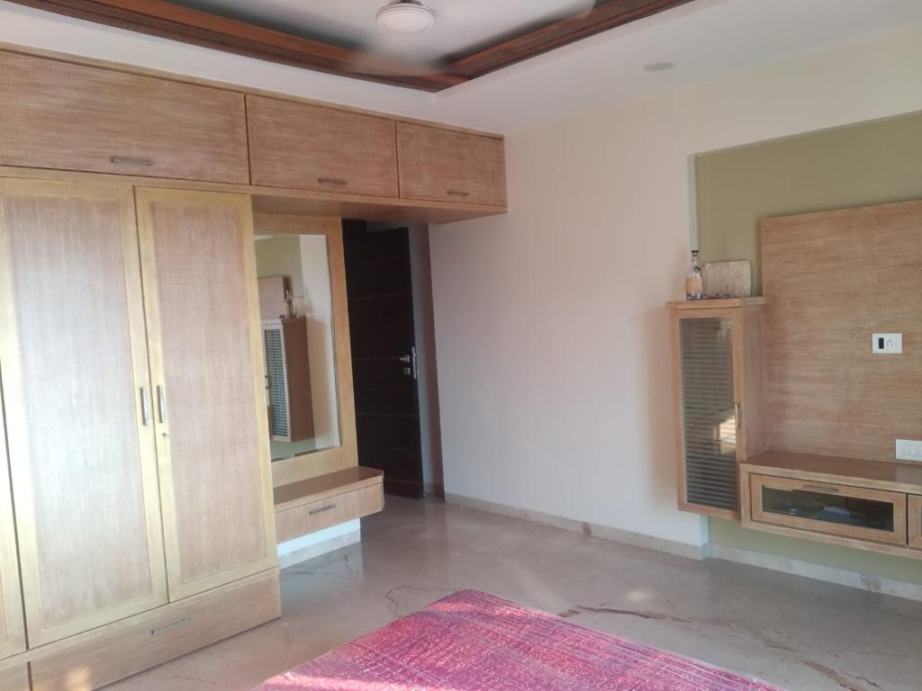 3 BHK Apartment for Sale in 15th Road Mumbai