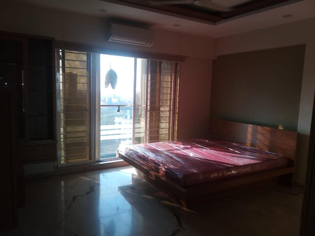 3 BHK Apartment for Sale in 15th Road Mumbai