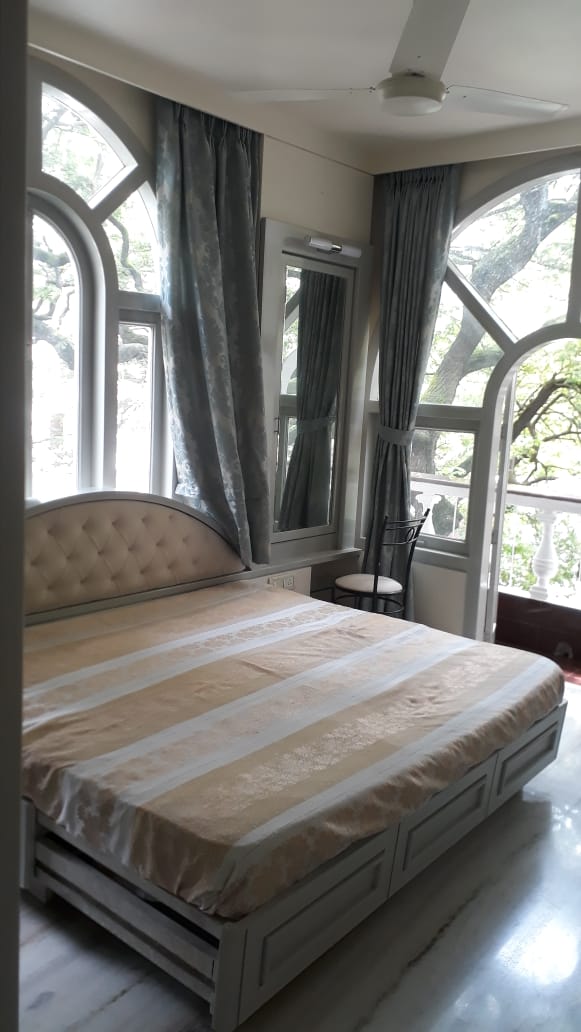 4 BHK Apartment for Sale in Khar Danda Road Mumbai