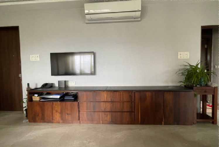 2 BHK Apartment for Rent in Bandra East Mumbai