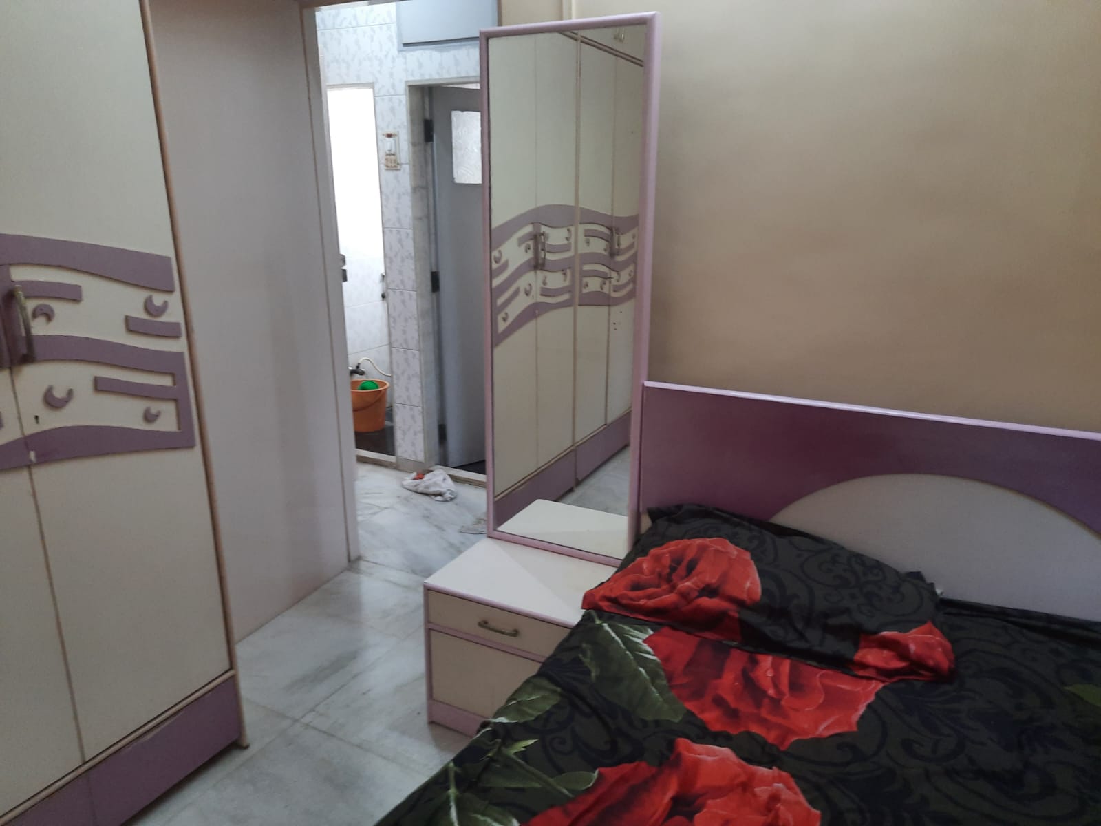 1 BHK Apartment for Rent in 7 Bungalow Mumbai