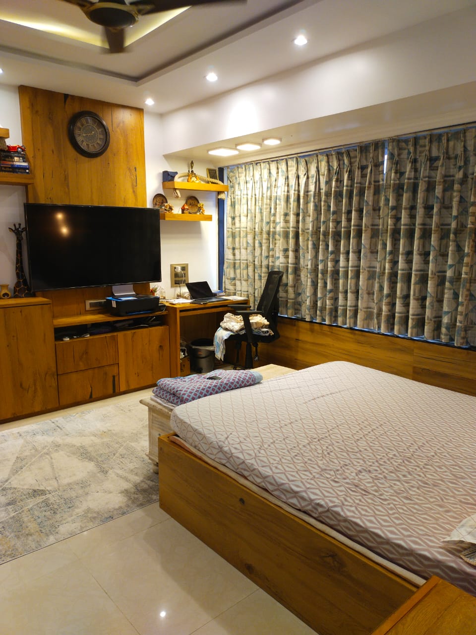 3 BHK Apartment for Sale in Khar West Mumbai