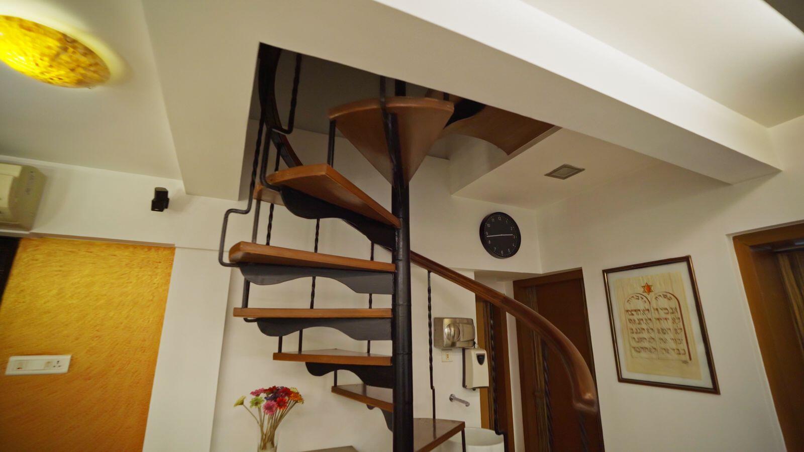 3 BHK Apartment for Rent in St.Domnic Road Mumbai