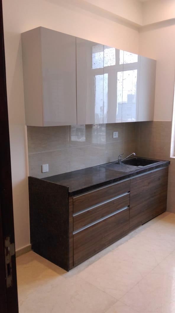 3 BHK Apartment for Rent in Off Dr. E Moses Rd Mumbai
