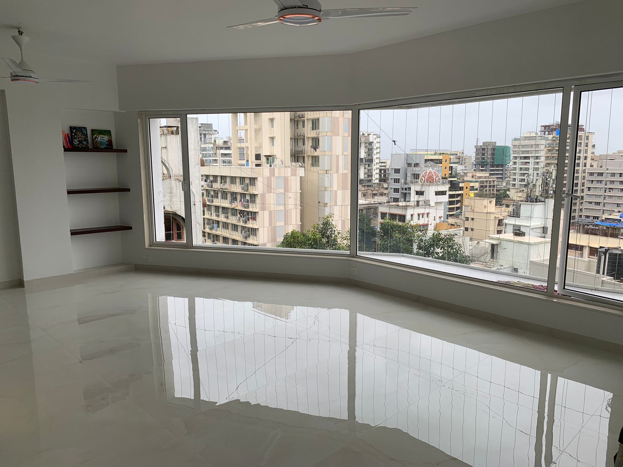 2 BHK Apartment for Rent in Pali Hill Mumbai
