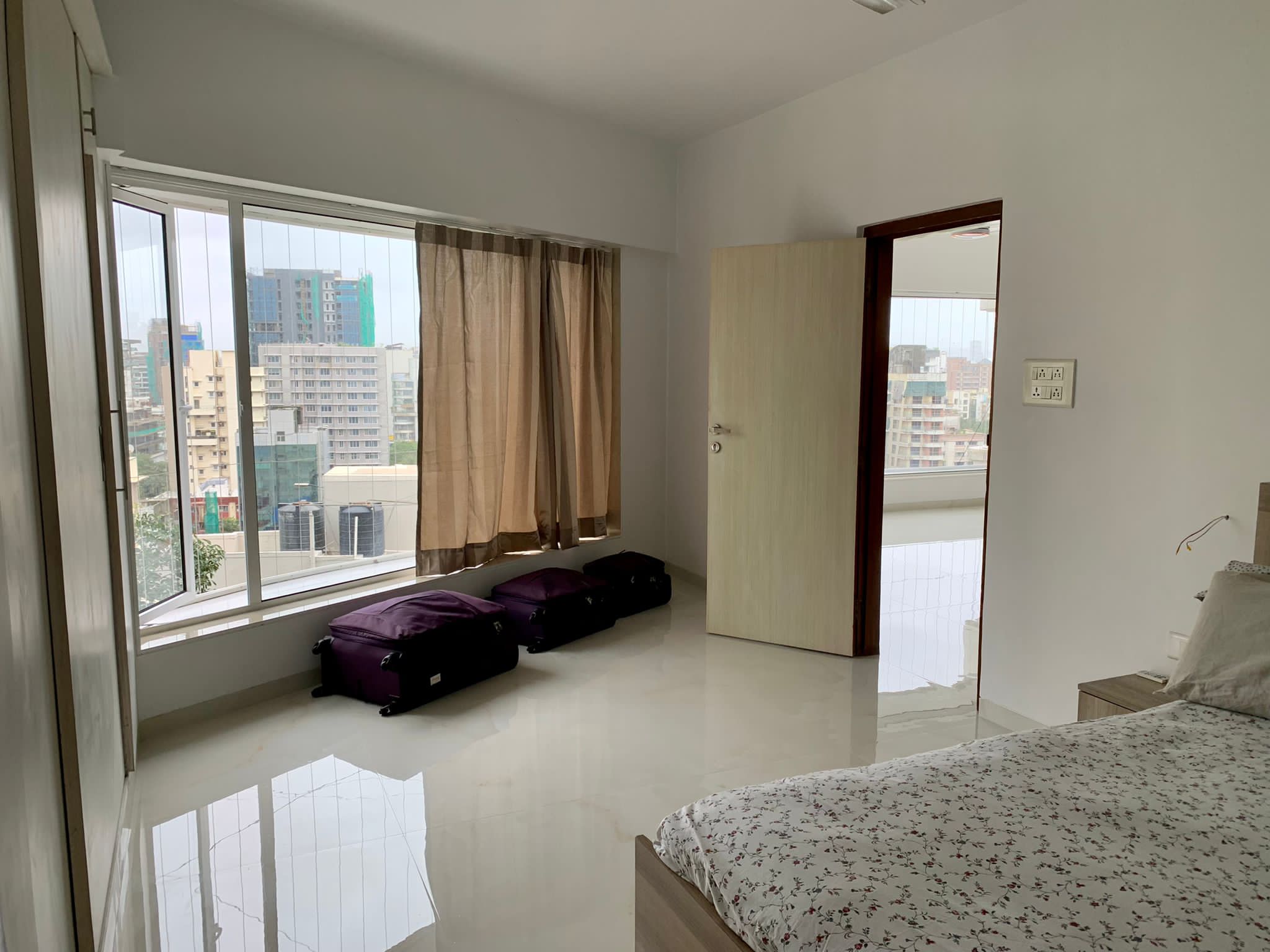 2 BHK Apartment for Rent in Pali Hill Mumbai