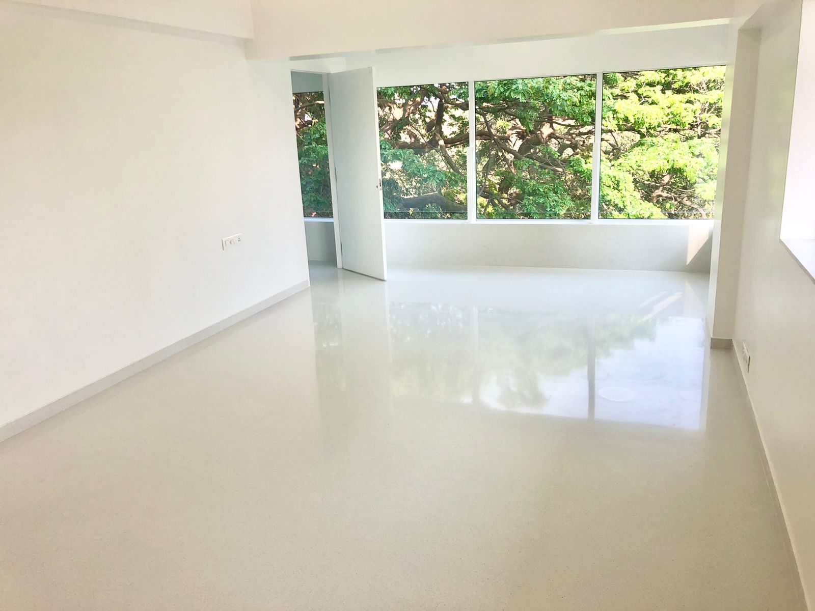 5 BHK Apartment for Rent in Nargis Dutt rd, Pali Hill Mumbai