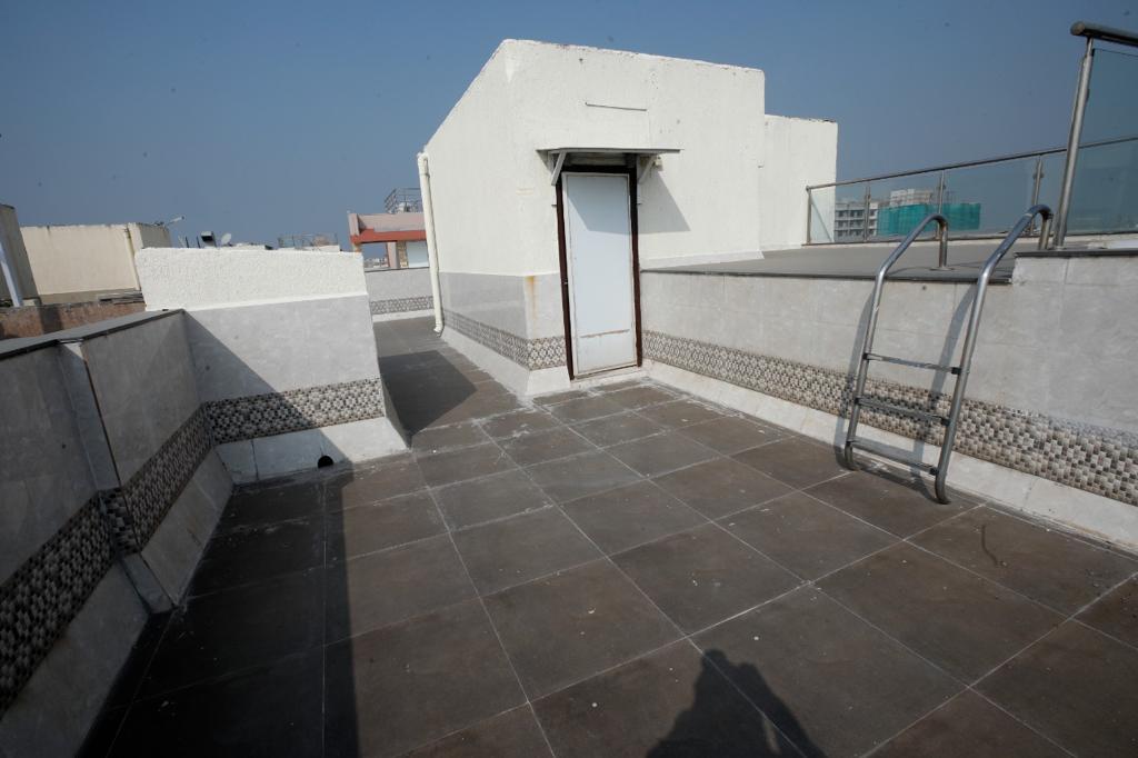4 BHK Apartment for Sale in Santacruz West Mumbai