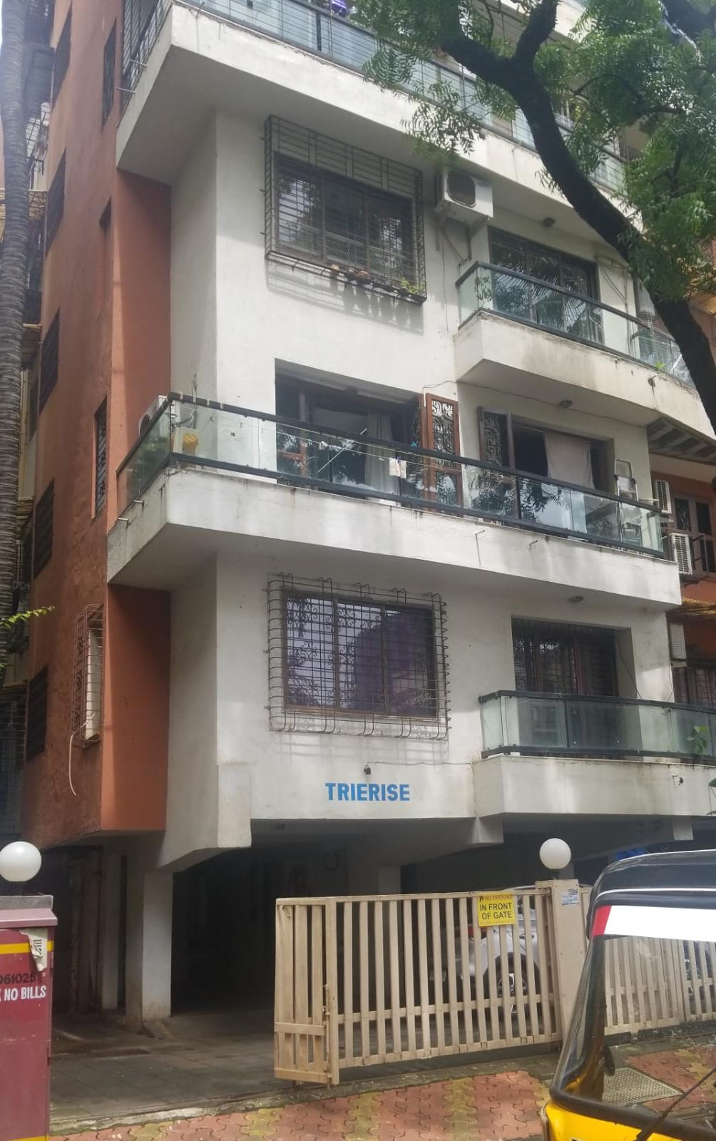 2 BHK Apartment for Sale in 16th Road Mumbai