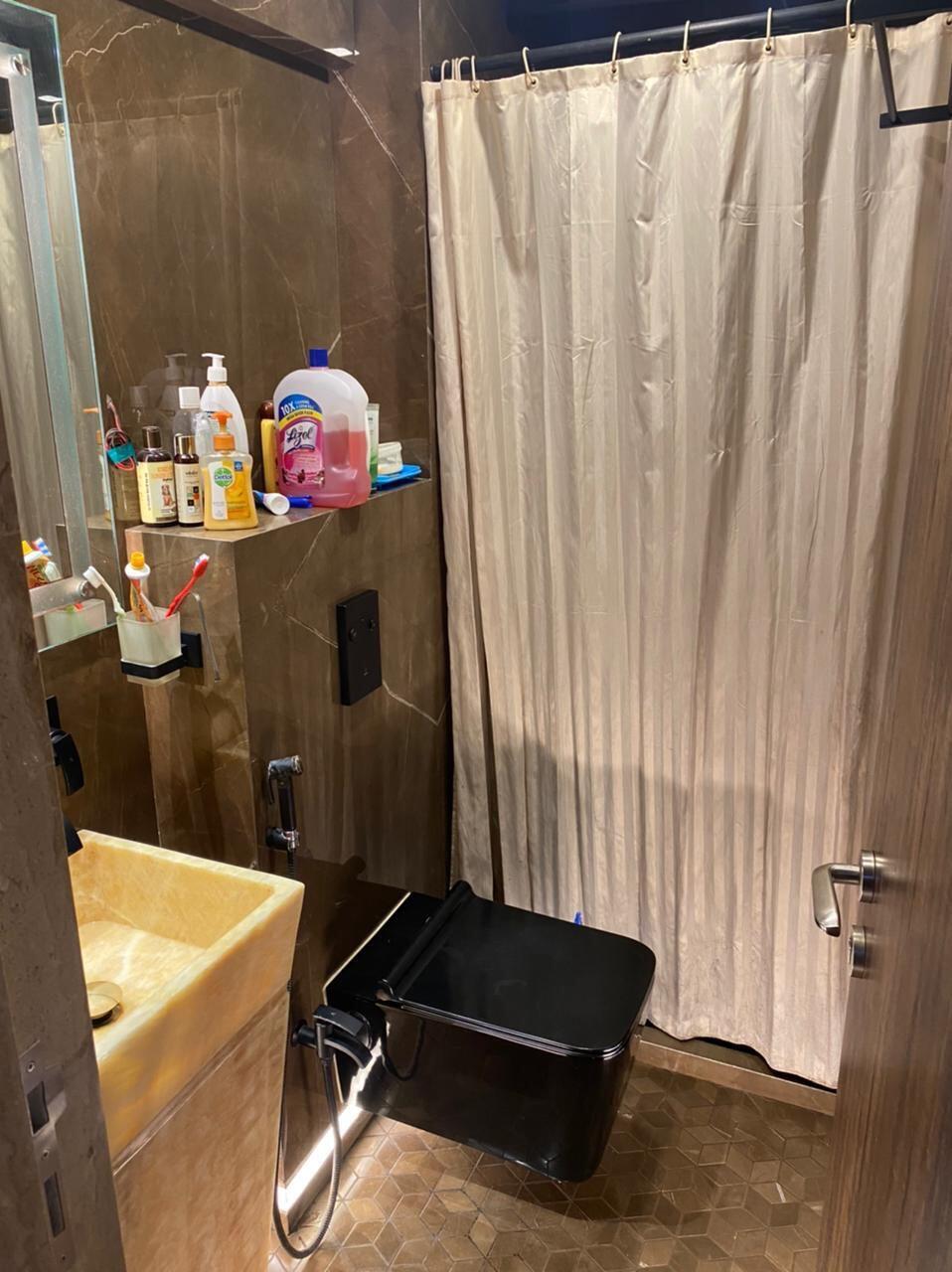 3 BHK Apartment for Sale in Khar West Mumbai