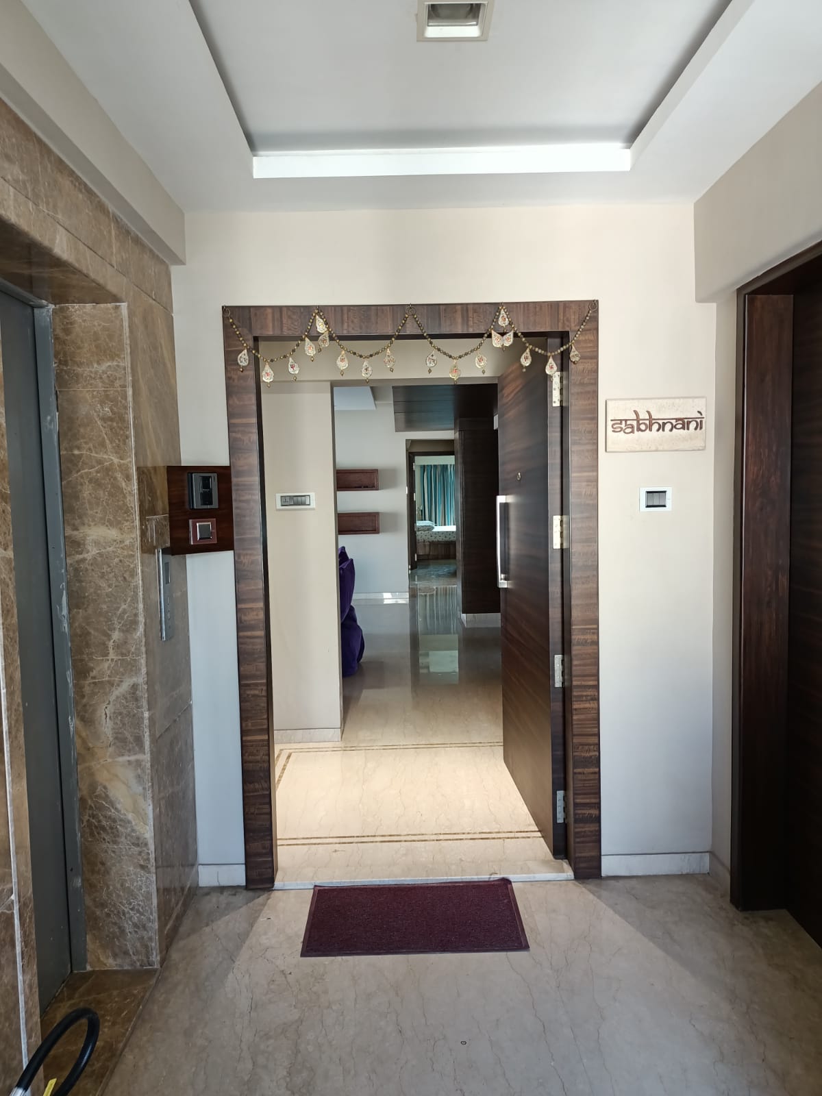 3 BHK Apartment for Sale in Off Linking Road Mumbai