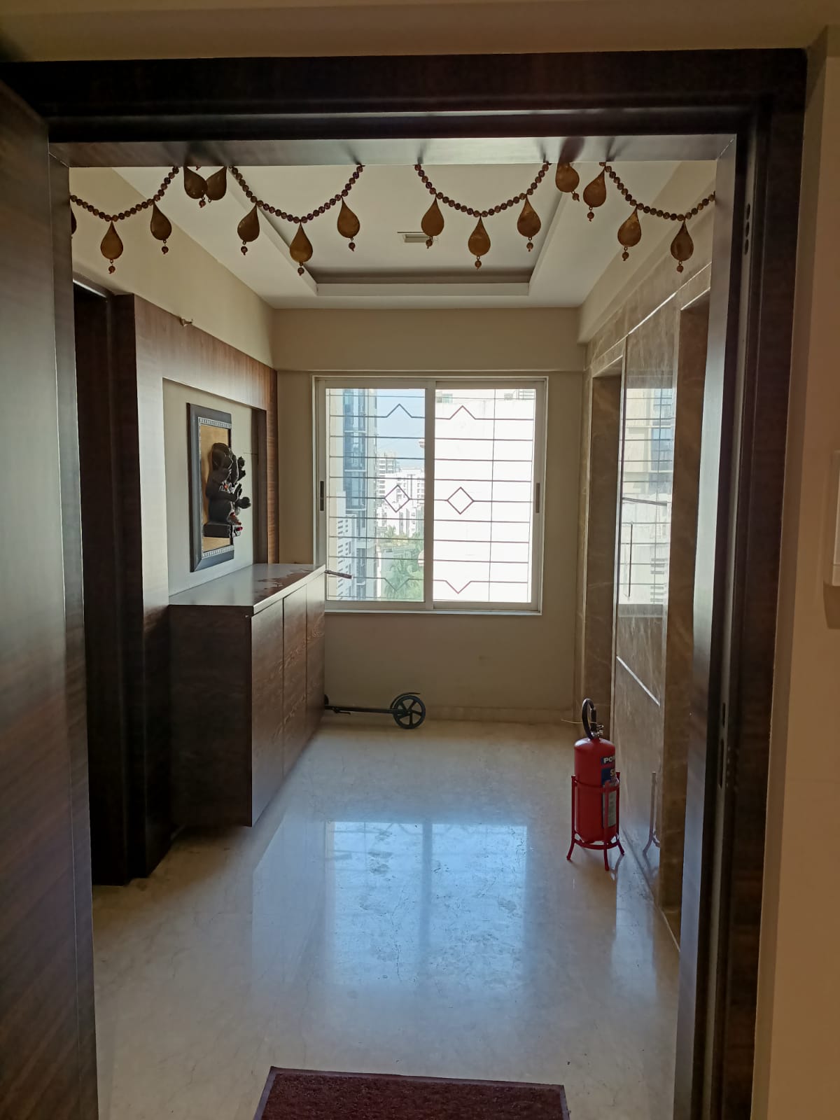 3 BHK Apartment for Sale in Off Linking Road Mumbai