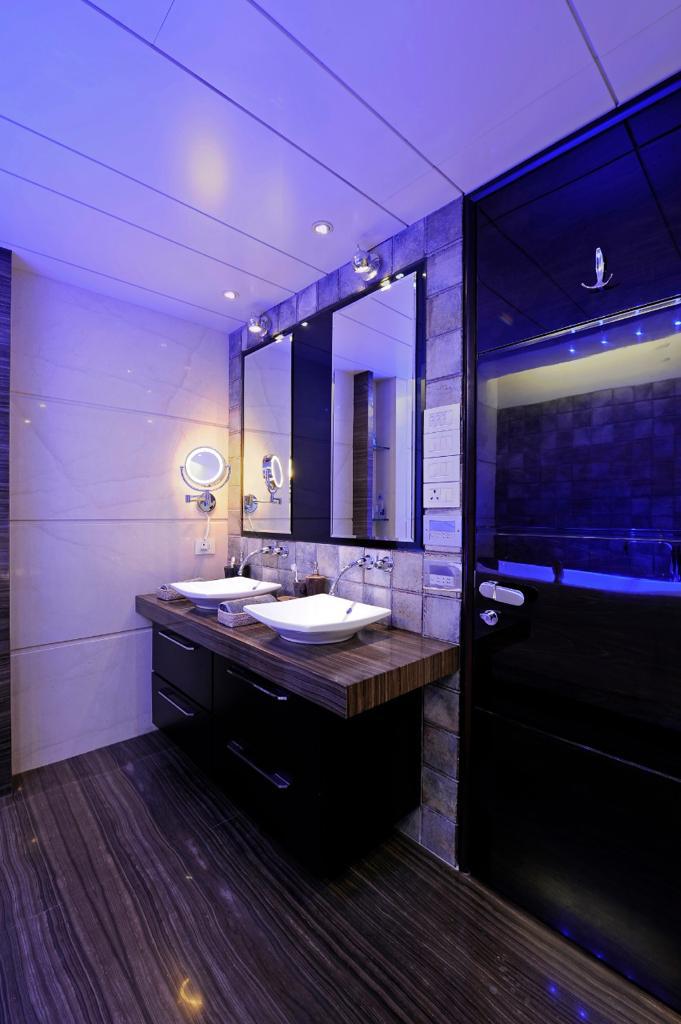 7 BHK Apartment for Sale in 15th Road Mumbai