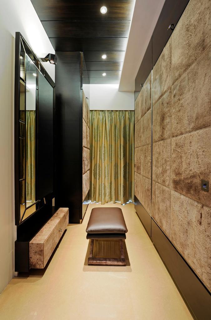 7 BHK Apartment for Sale in 15th Road Mumbai