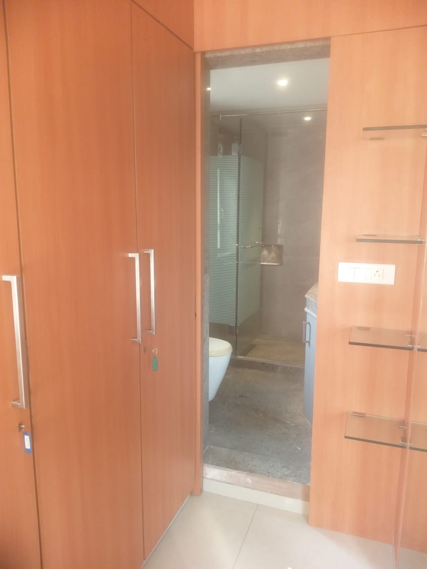 3 BHK Apartment for Rent in Santacruz West Mumbai