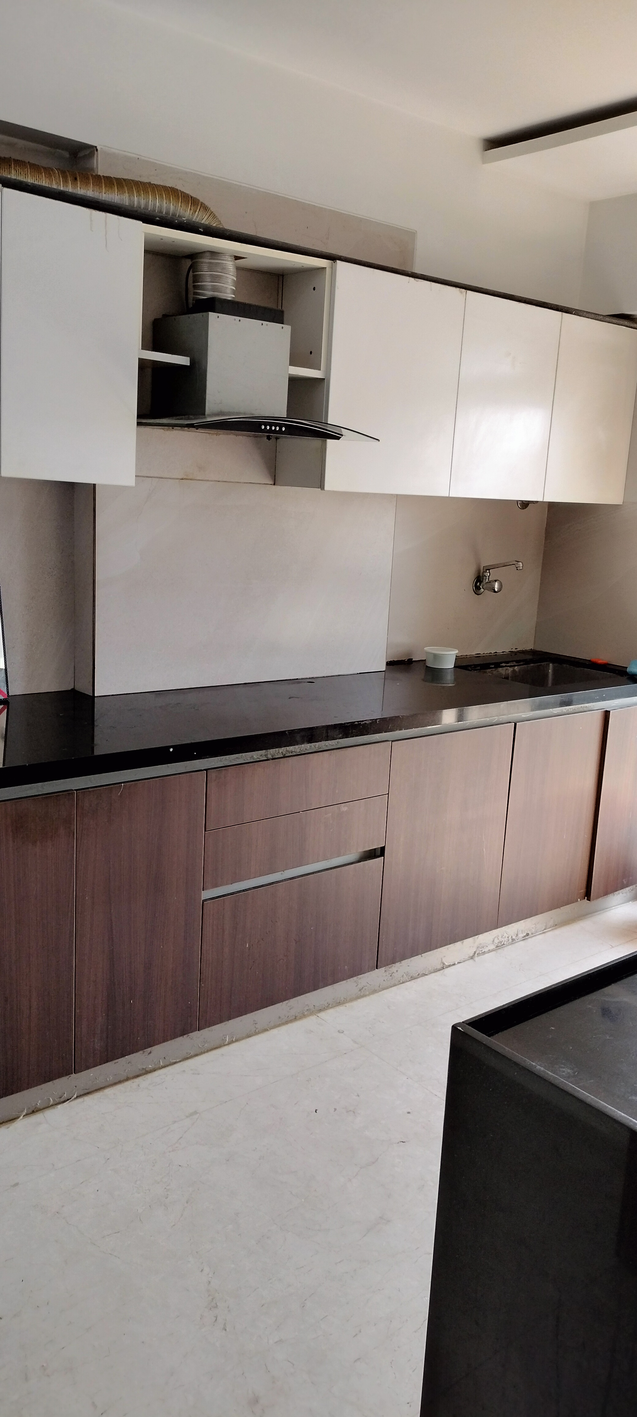 3 BHK Apartment for Rent in 16th Road Mumbai