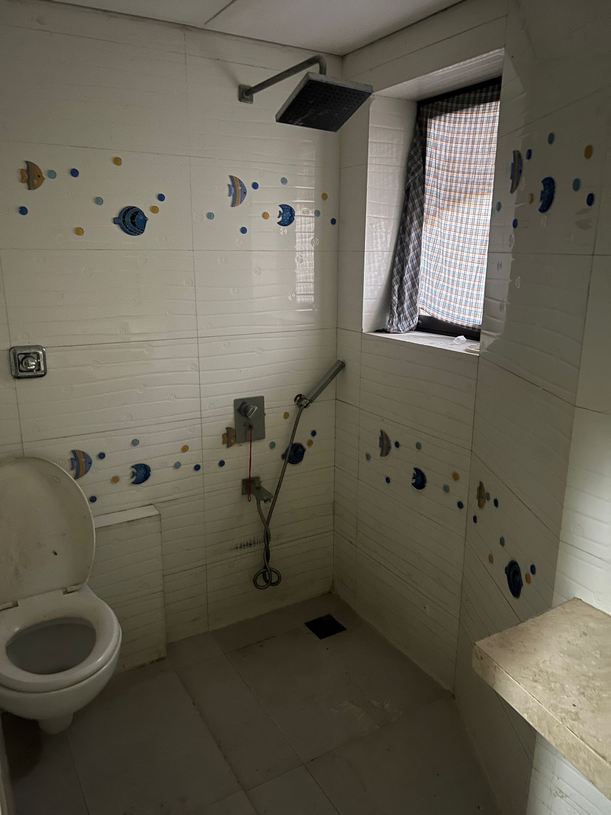 4 BHK Apartment for Rent in Main Avenue Road Mumbai