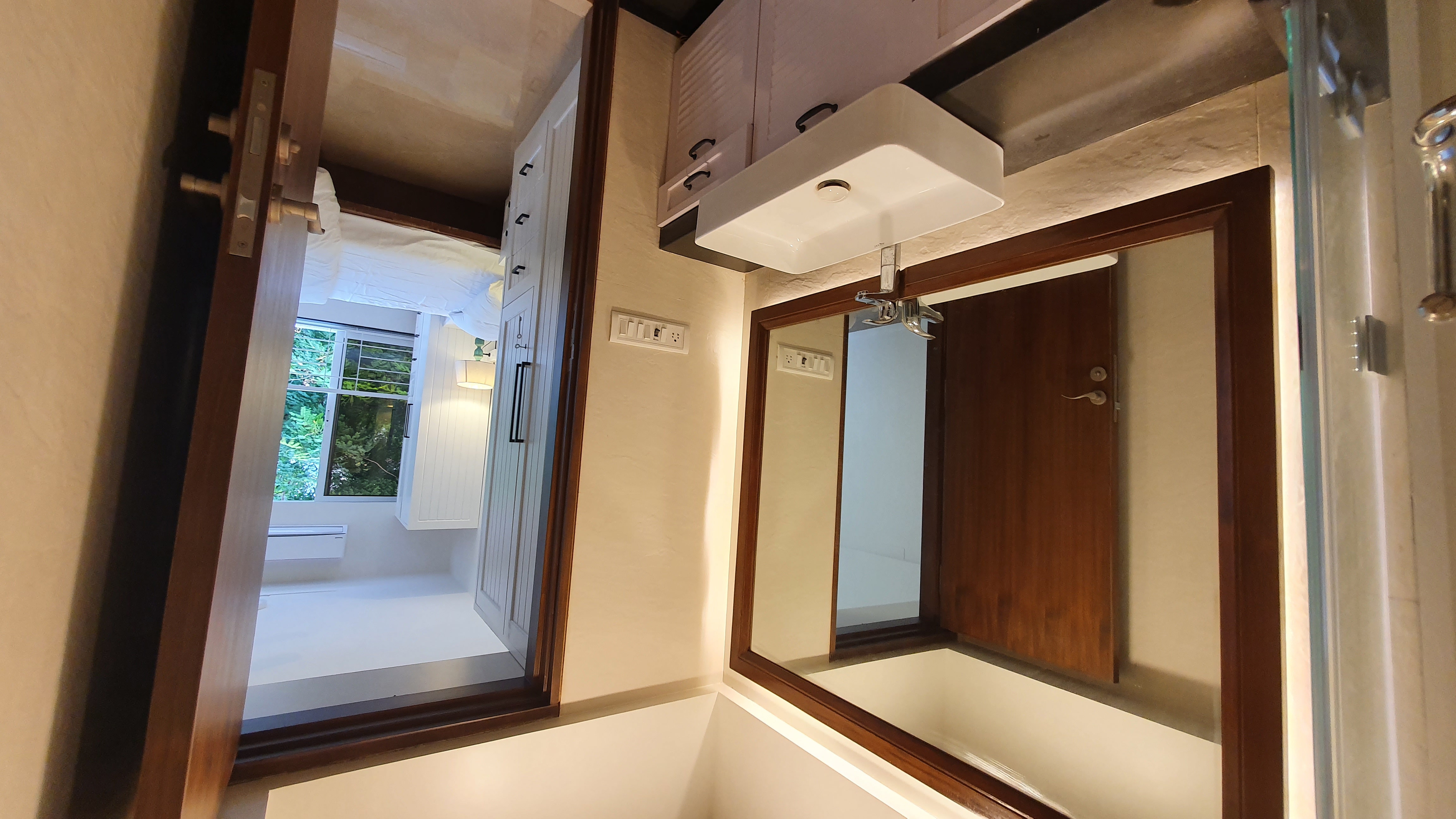 3 BHK Apartment for Rent in Bandra West Mumbai