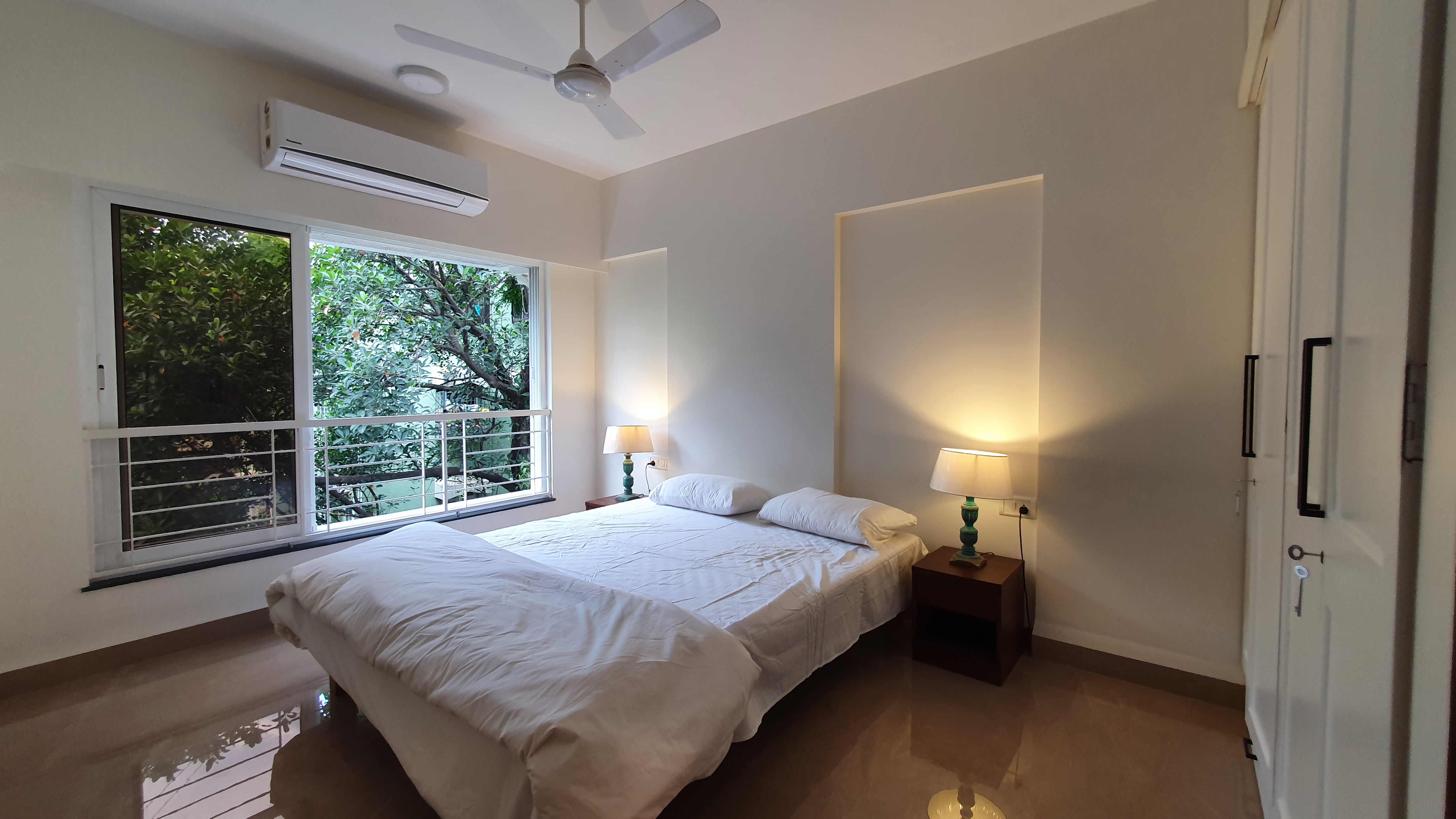 3 BHK Apartment for Rent in Bandra West Mumbai