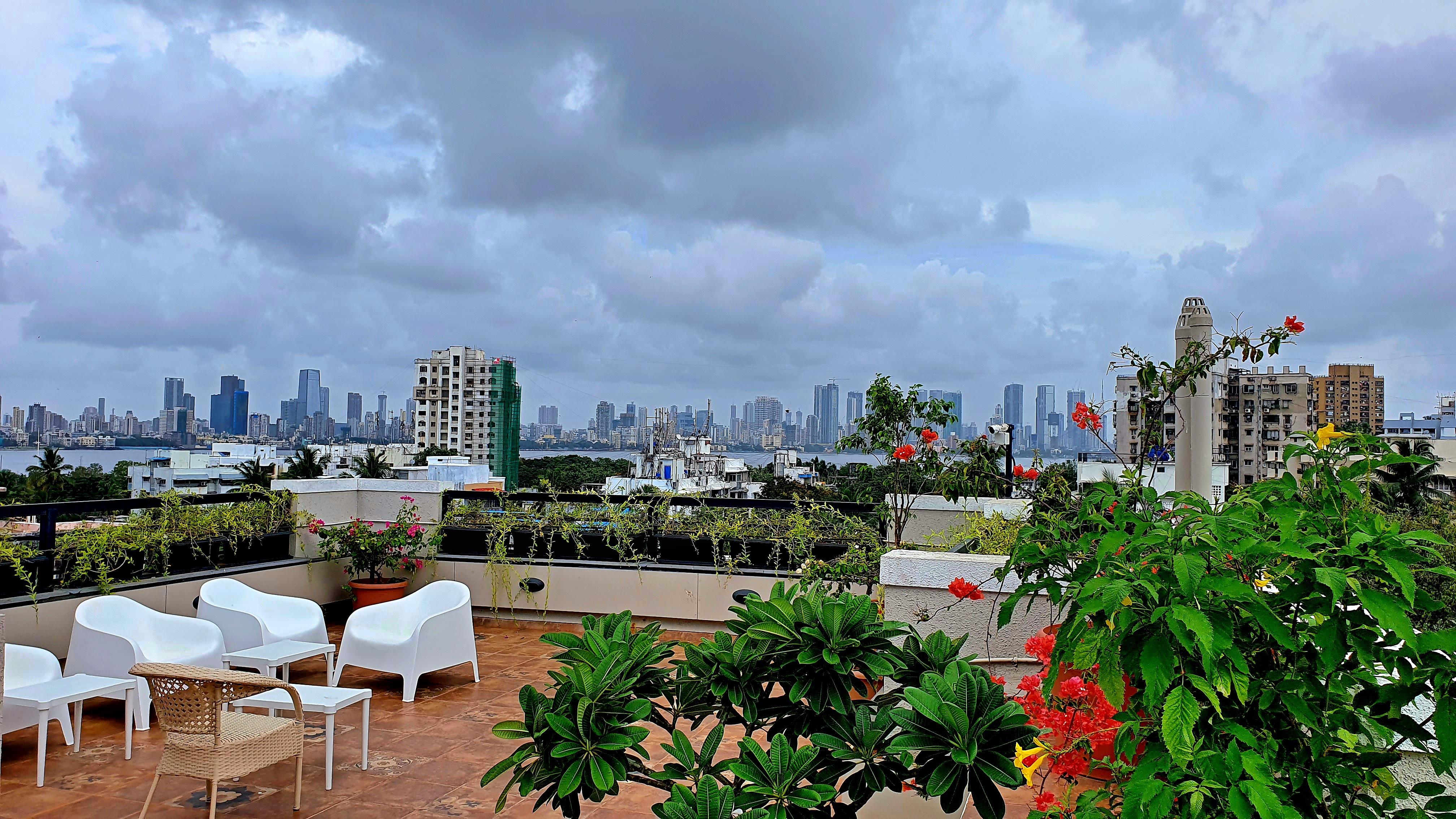 3 BHK Apartment for Rent in Bandra West Mumbai