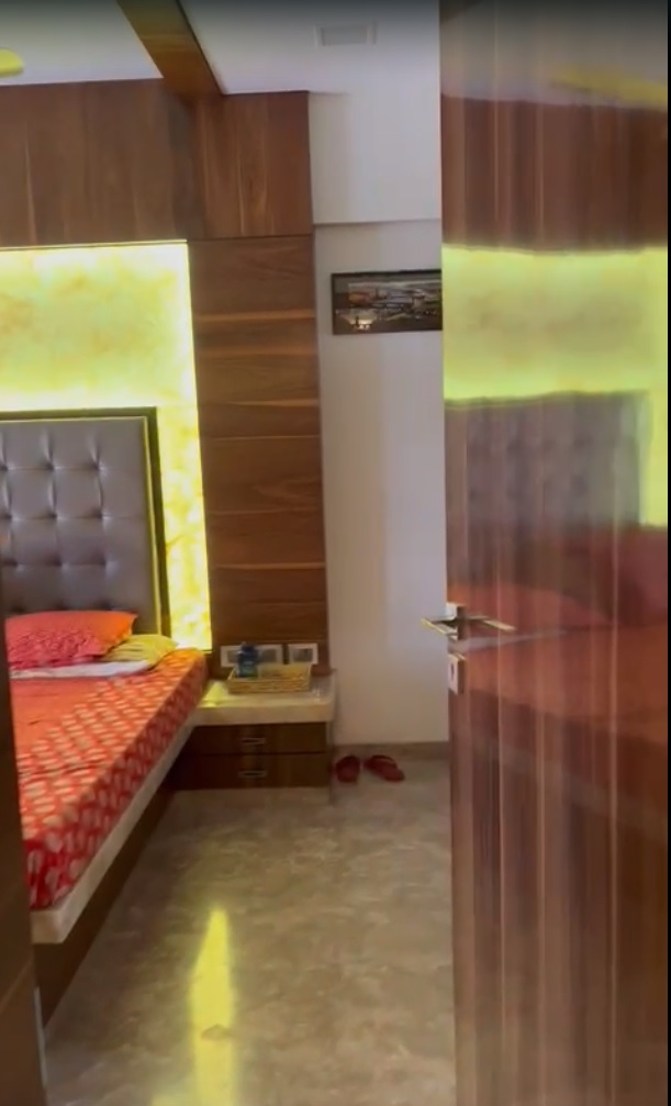 3 BHK Apartment for Sale in Andheri West Mumbai