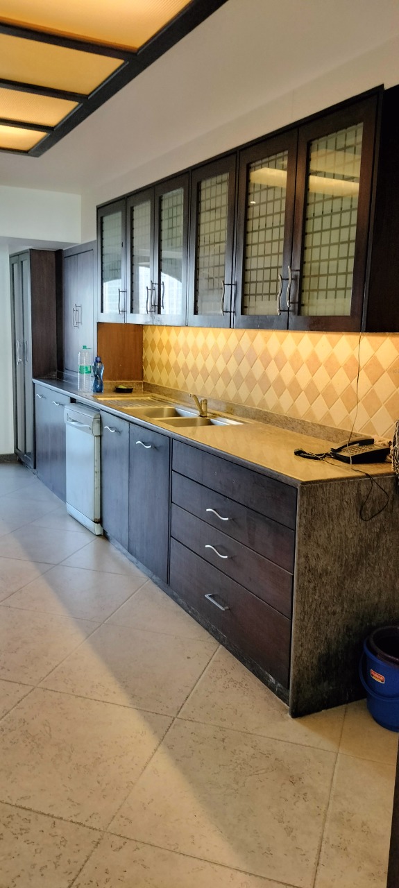 4 BHK Apartment for Sale in Khar West Mumbai