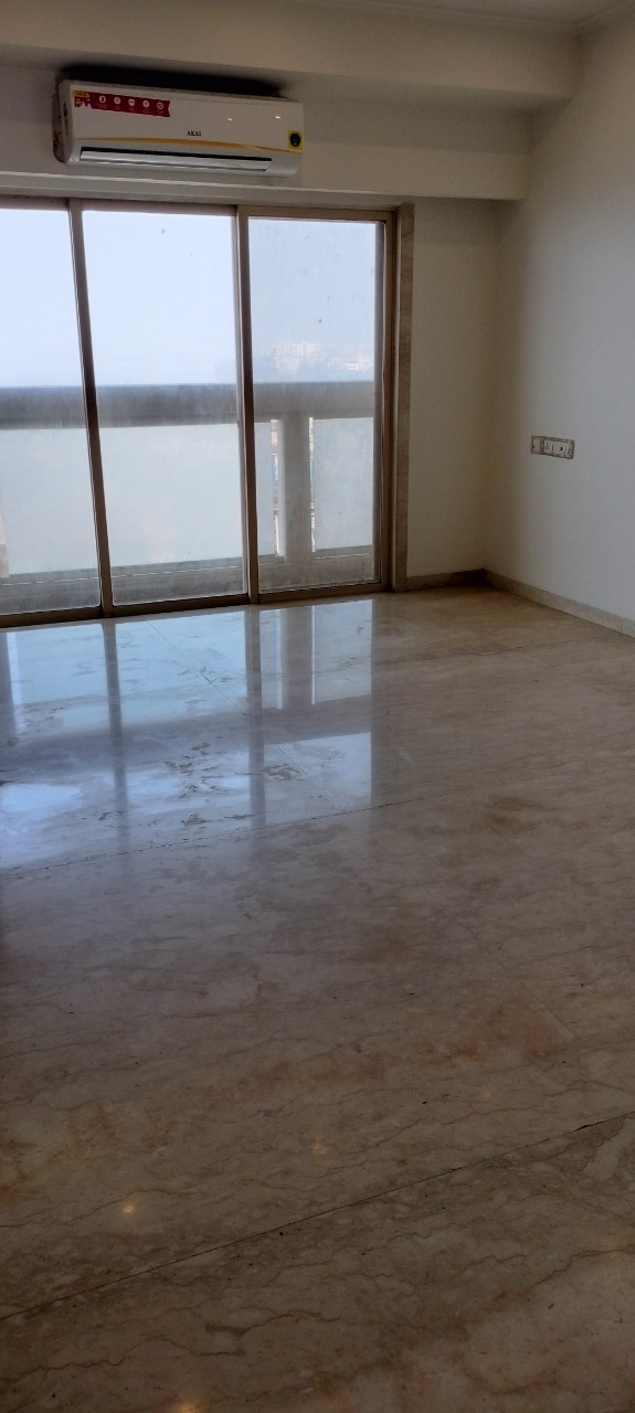 4 BHK Apartment for Sale in Khar West Mumbai