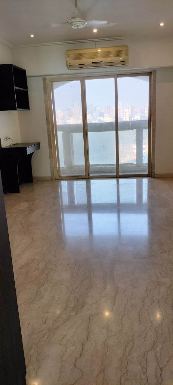 4 BHK Apartment for Rent in Khar West Mumbai
