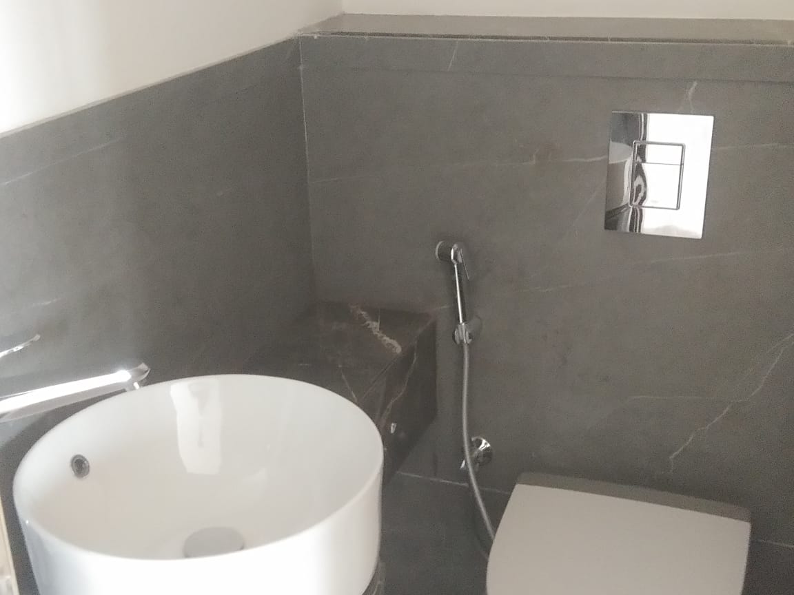 4 BHK Apartment for Sale in Khar West Mumbai