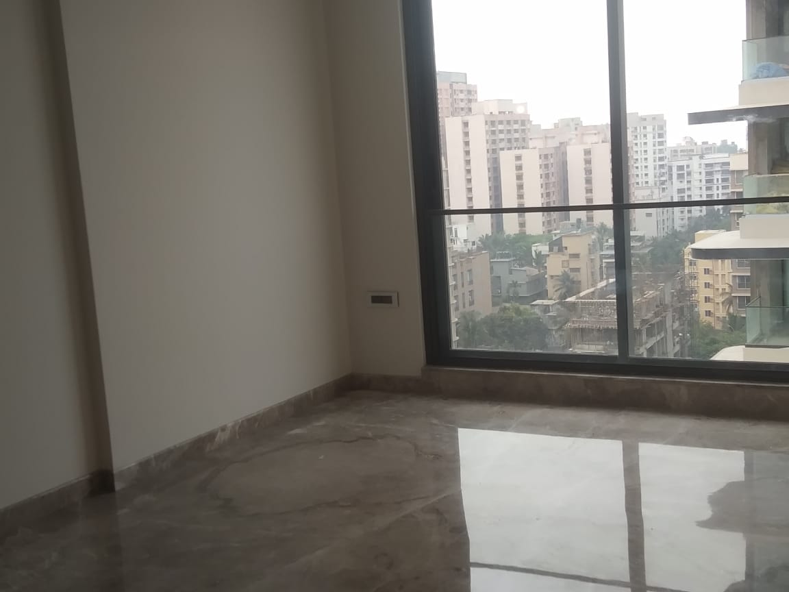 4 BHK Apartment for Sale in Khar West Mumbai