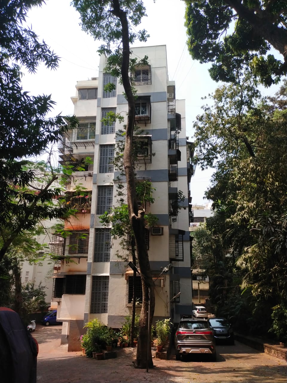 4 BHK Apartment for Sale in Khar West Mumbai
