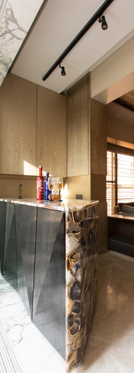 4 BHK Apartment for Sale in 15th Road Mumbai