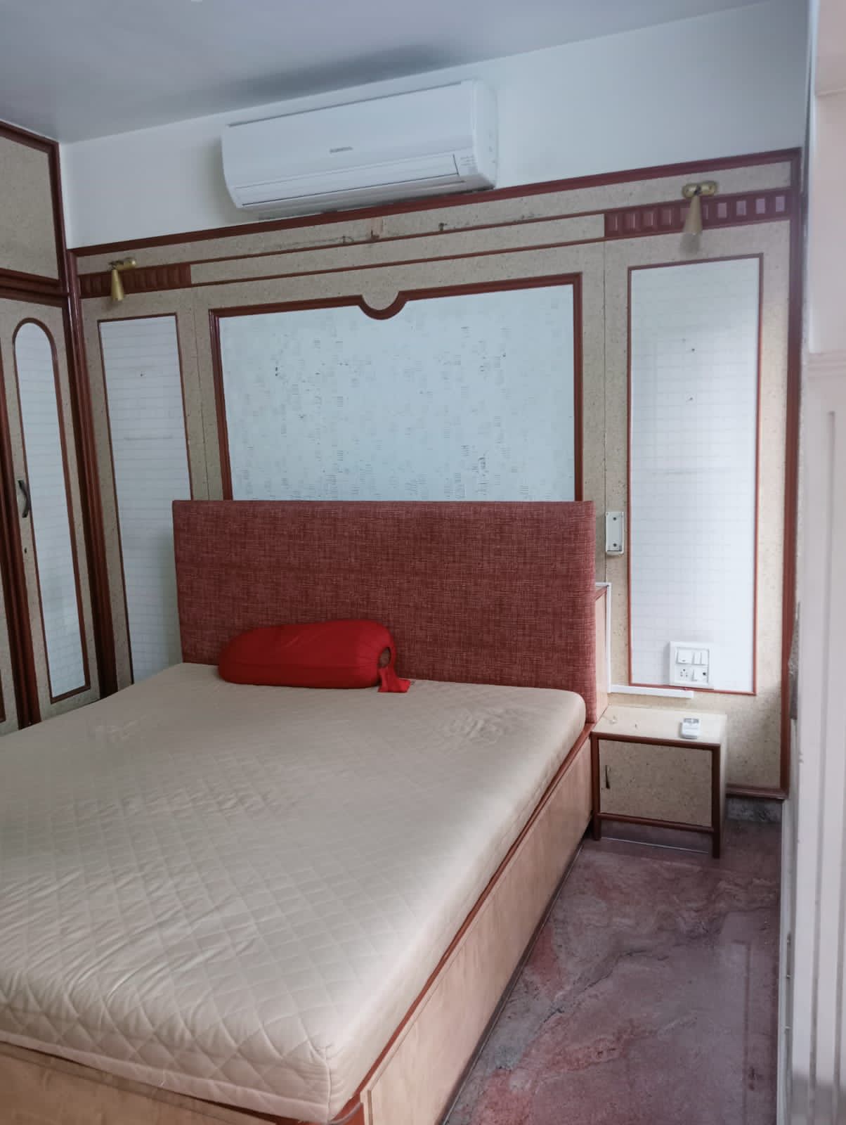4 BHK Apartment for Rent in Juhu Mumbai