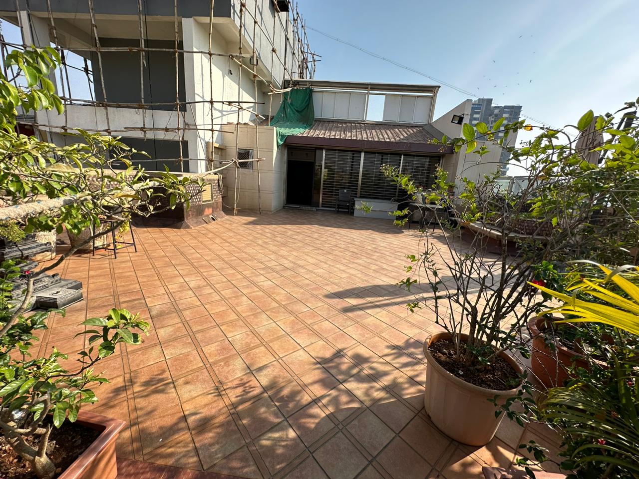 3 BHK Apartment for Sale in Almeida park Mumbai