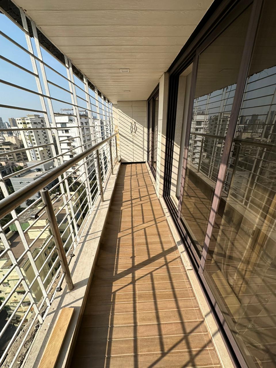 3 BHK Apartment for Sale in Almeida park Mumbai