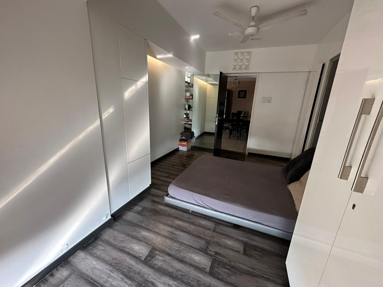 3 BHK Apartment for Sale in Almeida park Mumbai