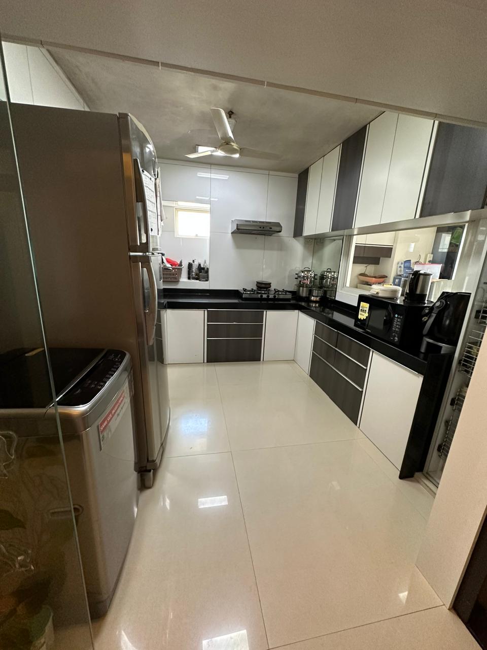 3 BHK Apartment for Sale in Almeida park Mumbai