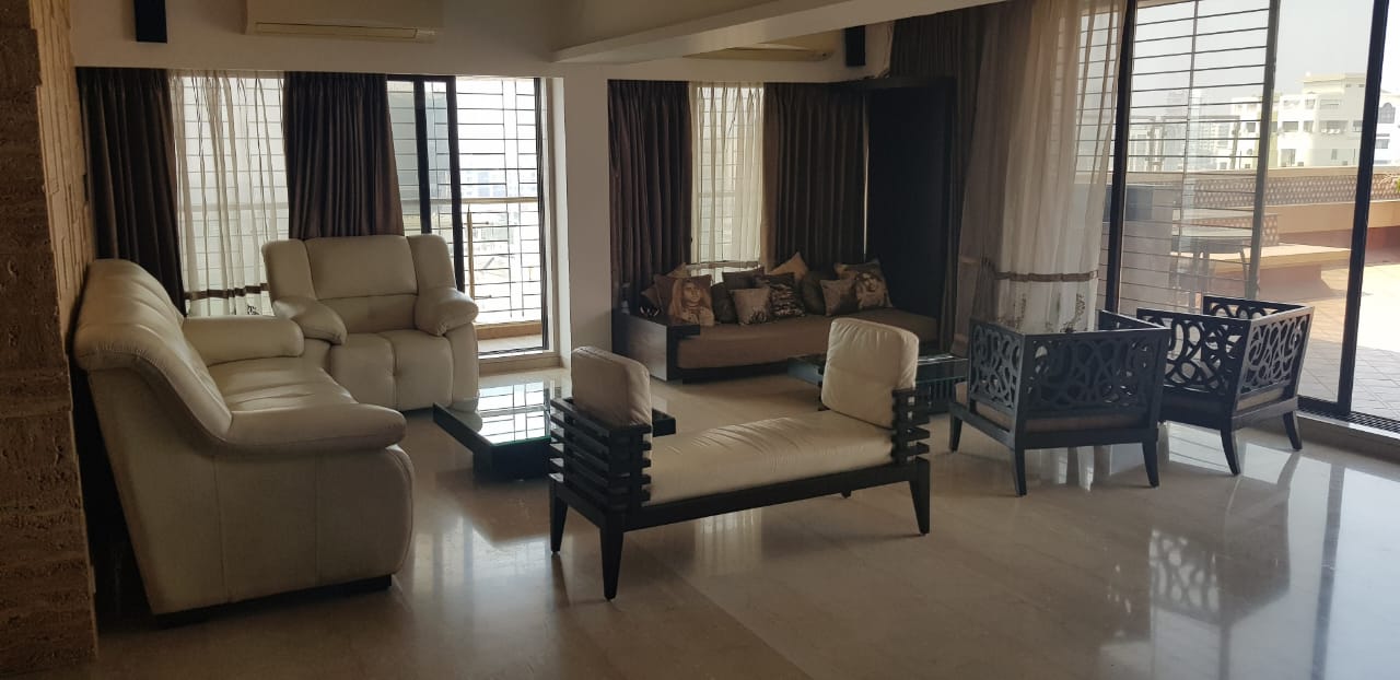3 BHK Apartment for Sale in Almeida park Mumbai