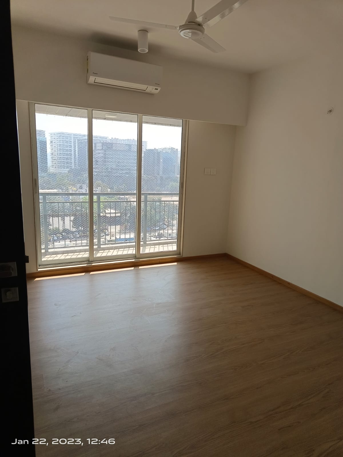 5 BHK Apartment for Rent in CST Road Mumbai