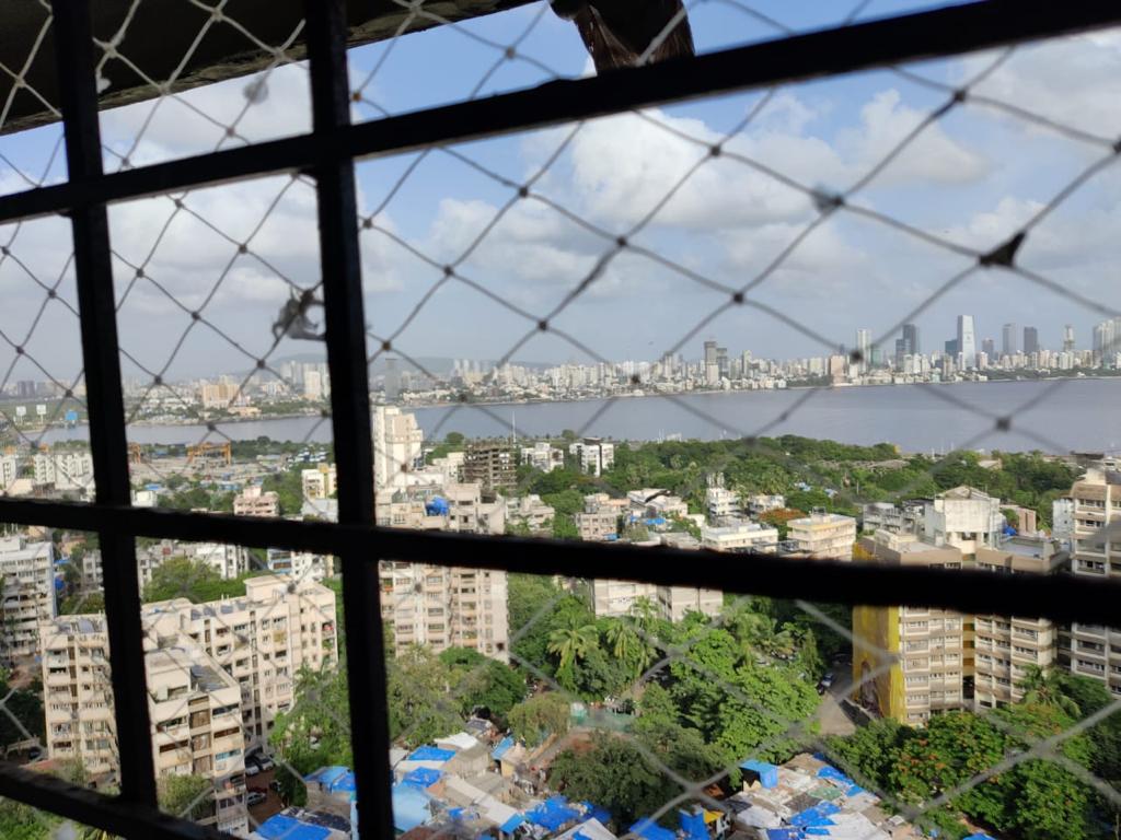 3 BHK Apartment for Rent in Bandra West Mumbai