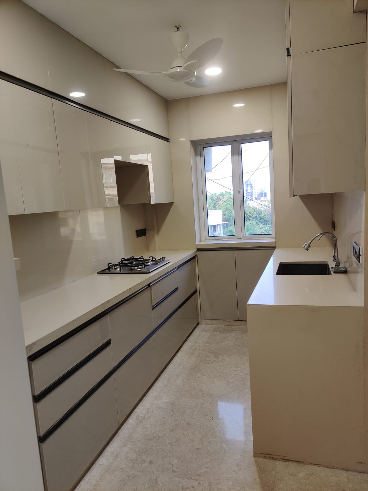 2 BHK Apartment for Rent in Pali Hill Mumbai