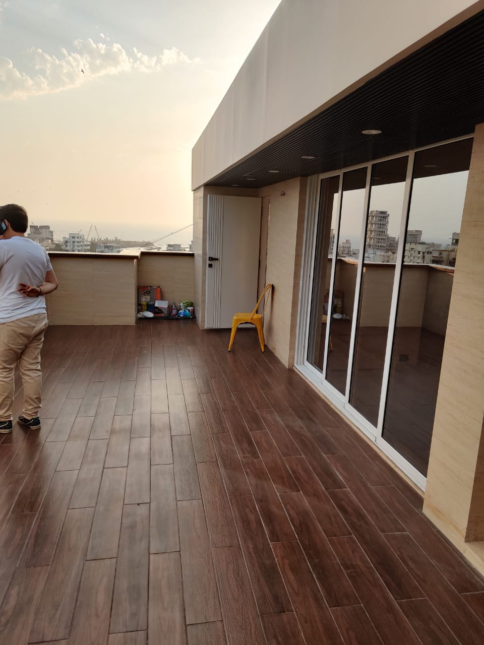 2 BHK Apartment for Rent in Pali Hill Mumbai