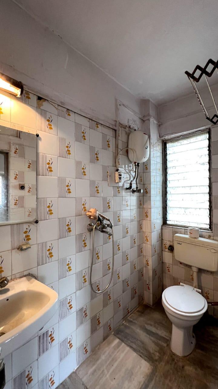 2 BHK Apartment for Sale in Juhu Mumbai