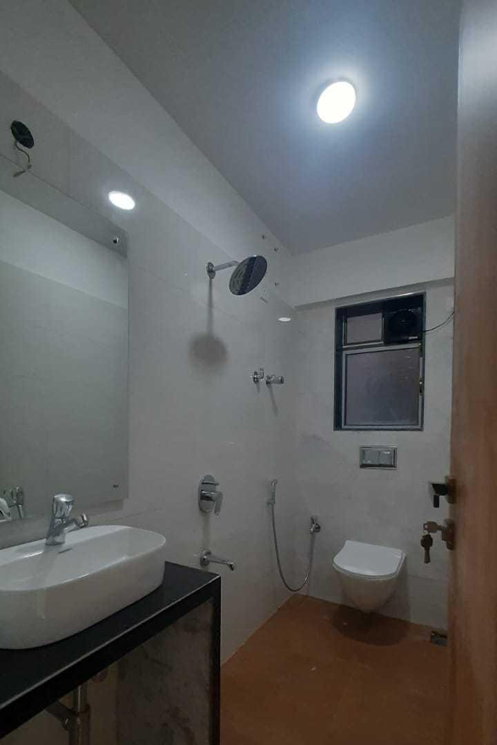 3 BHK Apartment for Rent in Gulmohar Cross rd no.9 Mumbai