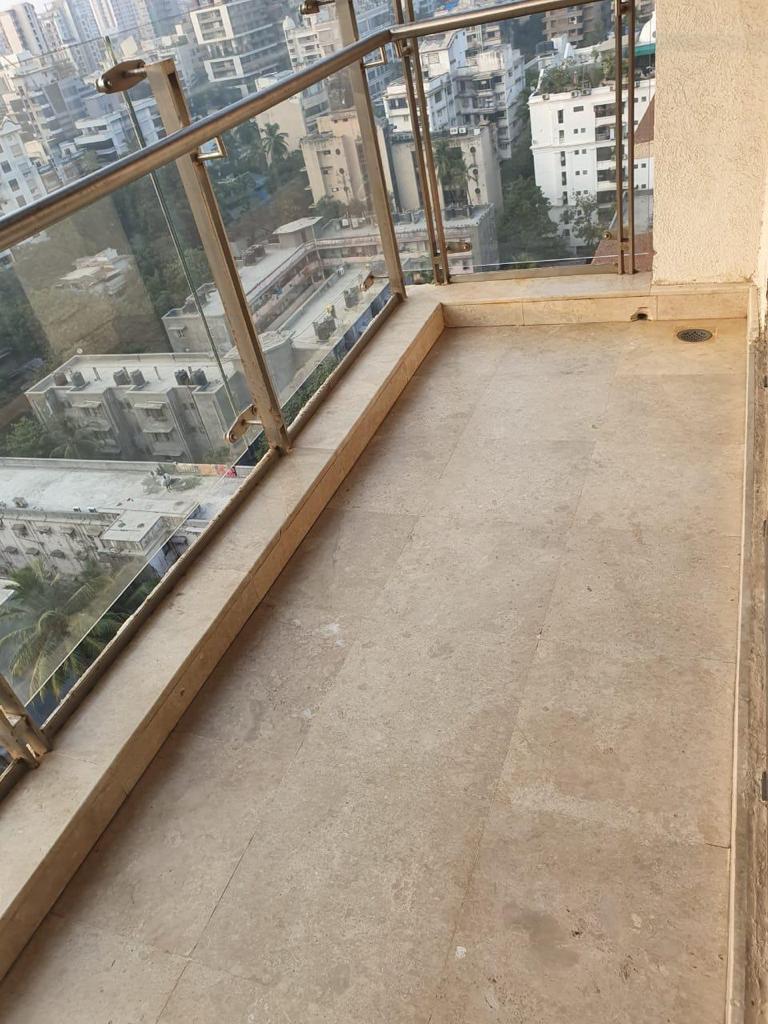 3 BHK Apartment for Sale in Khar West Mumbai