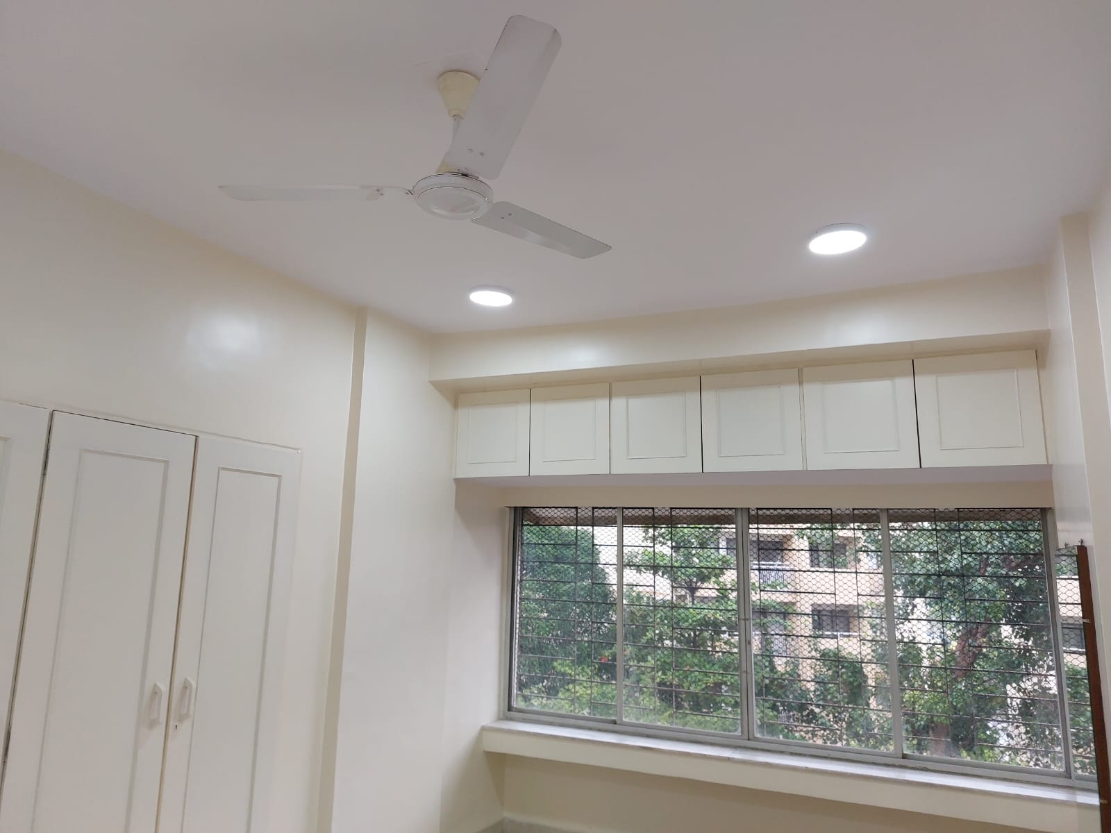 3 BHK Apartment for Rent in Bandra East Mumbai