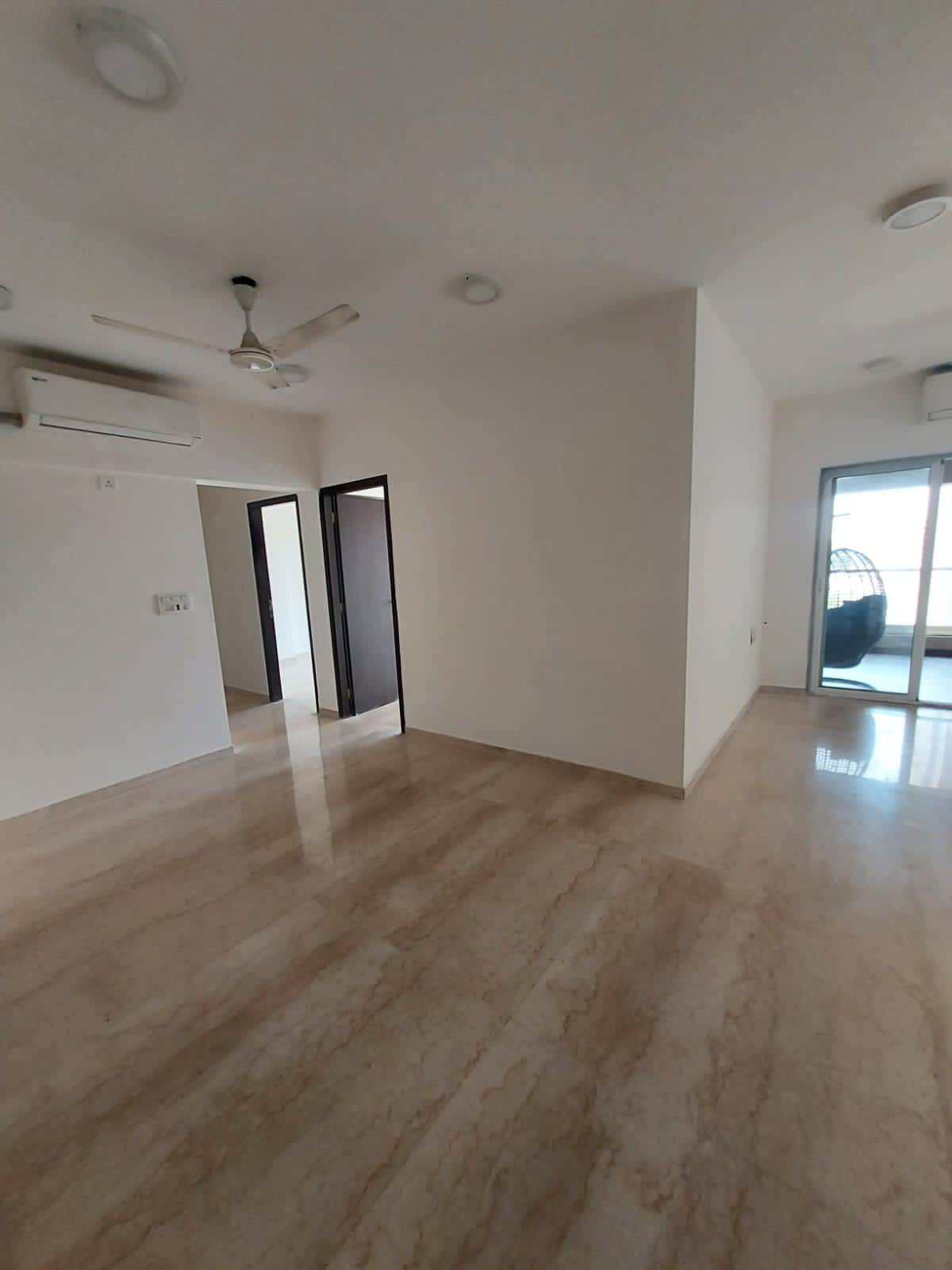 6 BHK Apartment for Sale in Andheri West Mumbai