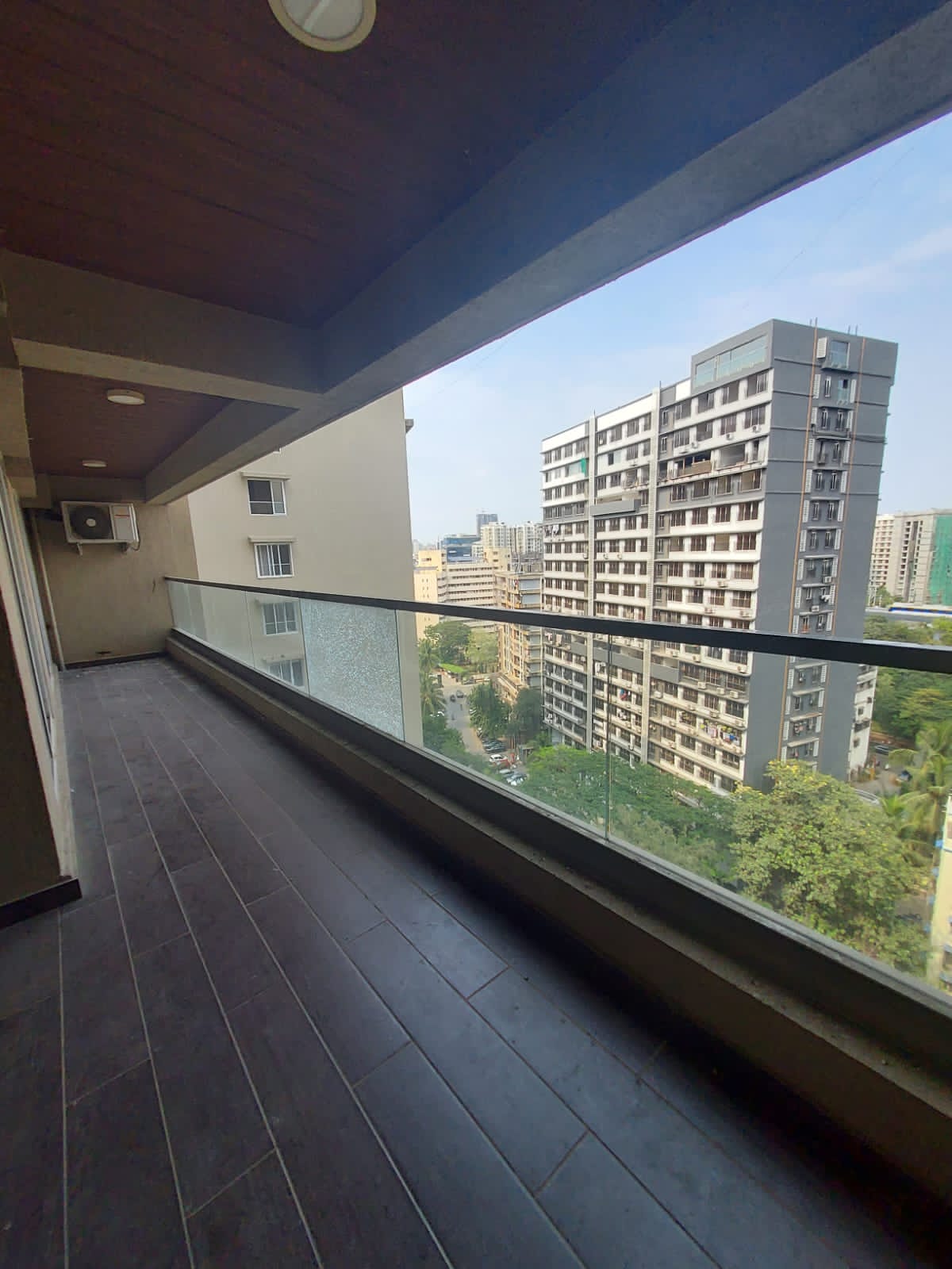 6 BHK Apartment for Sale in Andheri West Mumbai