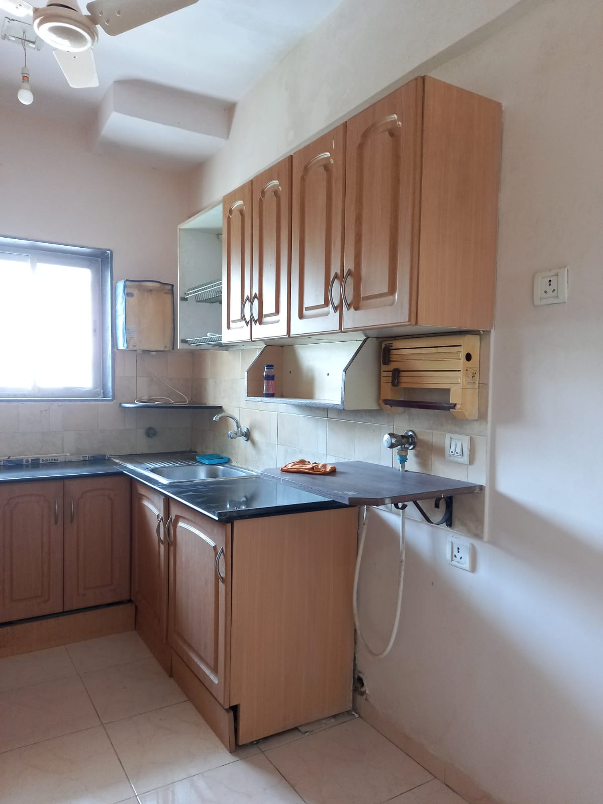2 BHK Apartment for Rent in Pali Hill Mumbai