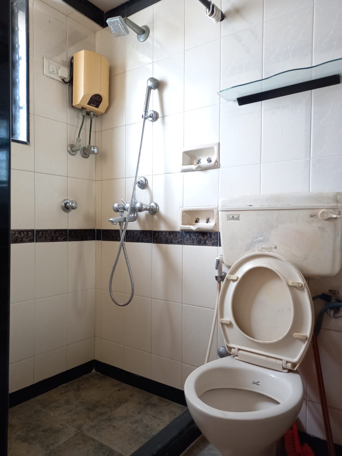 2 BHK Apartment for Rent in Pali Hill Mumbai